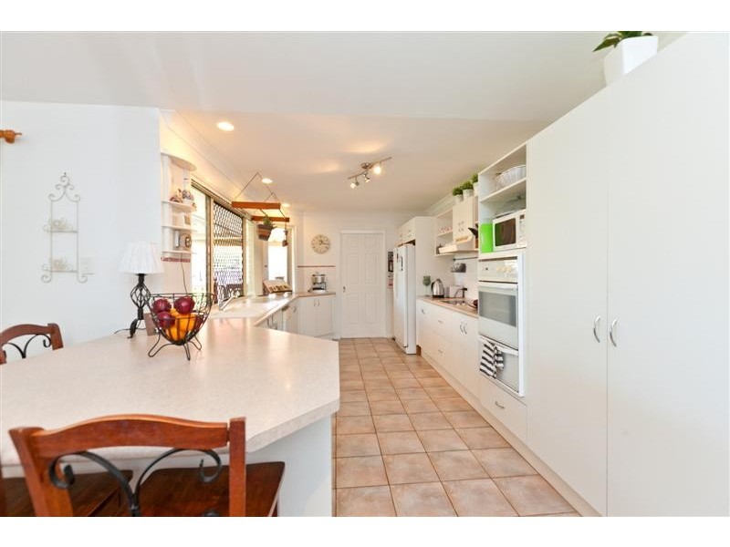 6 Parklands Court, Victoria Point QLD 4165