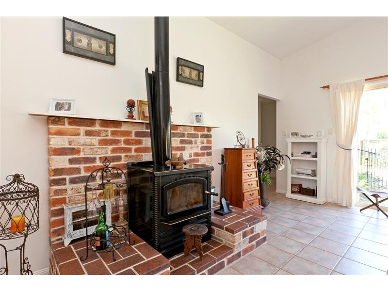 6 Parklands Court, Victoria Point QLD 4165