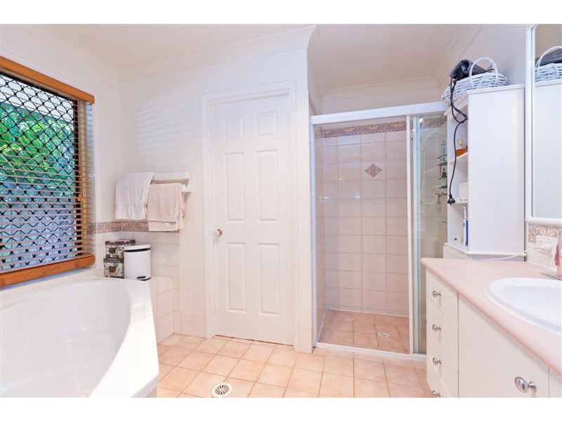 6 Parklands Court, Victoria Point QLD 4165