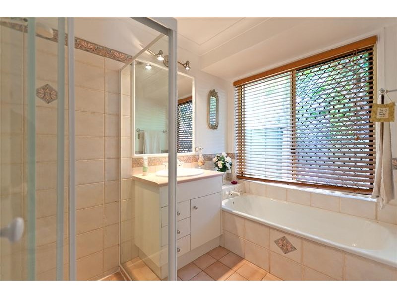 6 Parklands Court, Victoria Point QLD 4165