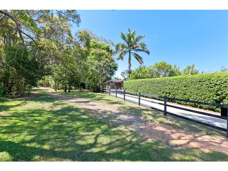 6 Parklands Court, Victoria Point QLD 4165