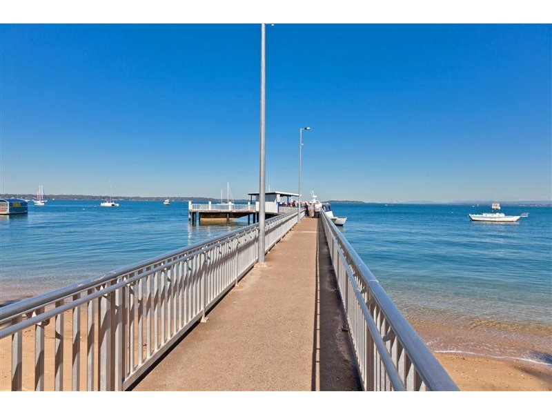 2 Orange Grove Street, Coochiemudlo Island QLD 4184