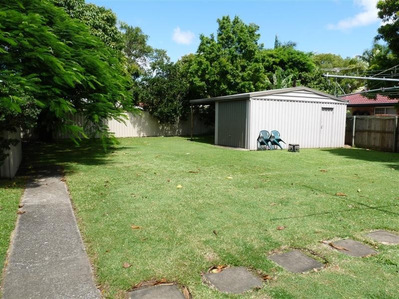 82  Link Road, Victoria Point QLD 4165