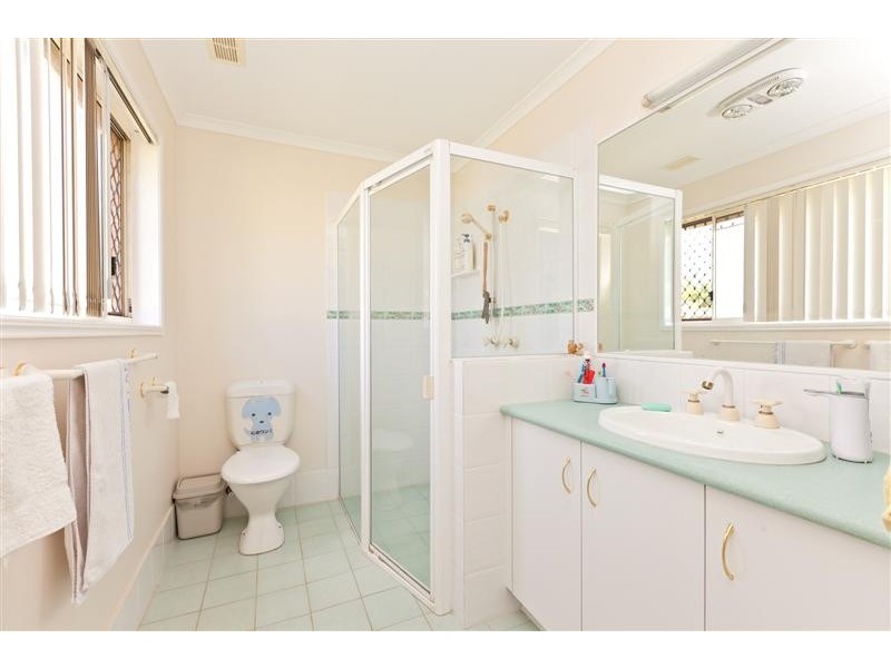 4 Judy Close, Victoria Point QLD 4165