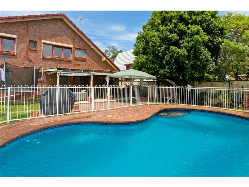 5 Scott Street, Redland Bay QLD 4165