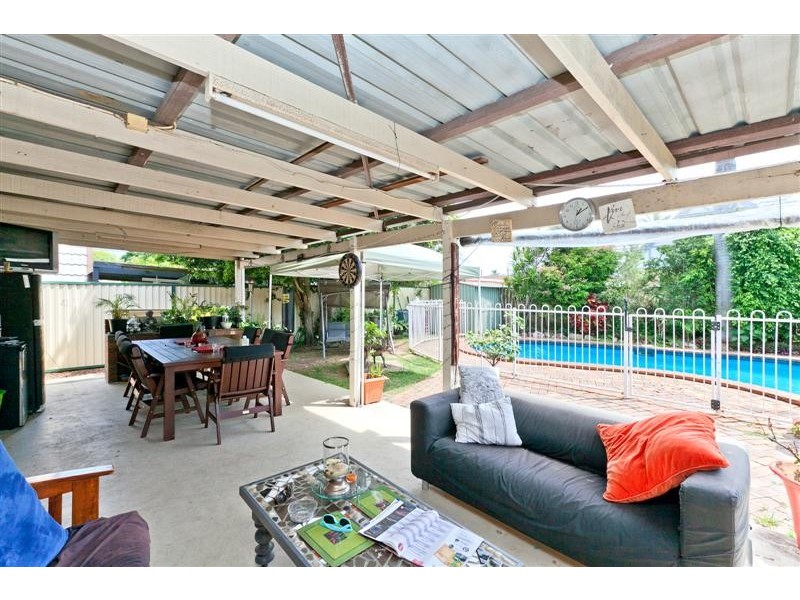 5 Scott Street, Redland Bay QLD 4165