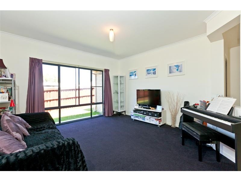 52 Ebony Crescent, Redland Bay QLD 4165