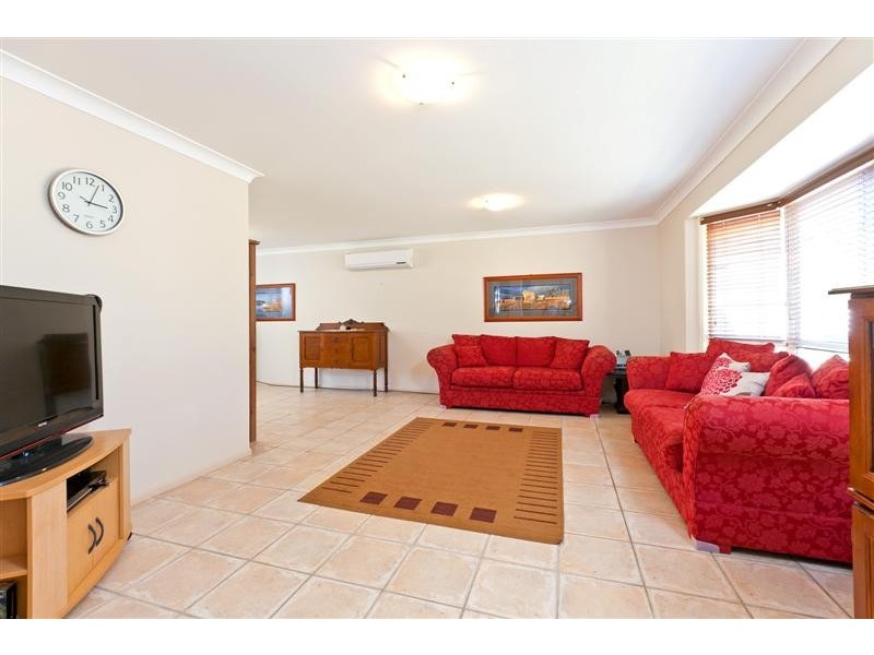10 Seaholly Crescent, Victoria Point QLD 4165
