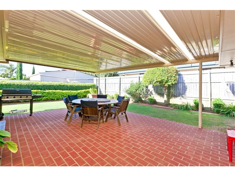 10 Seaholly Crescent, Victoria Point QLD 4165