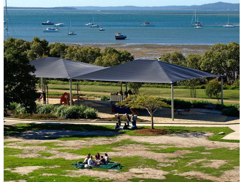 10 Seaholly Crescent, Victoria Point QLD 4165