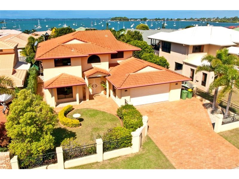 4 Lookout Court, Victoria Point QLD 4165