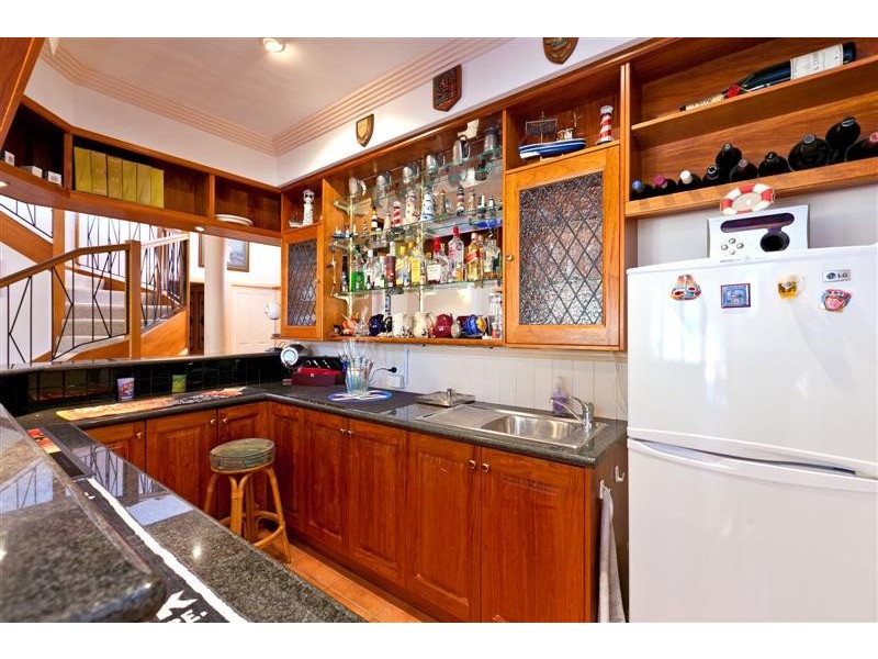 4 Lookout Court, Victoria Point QLD 4165