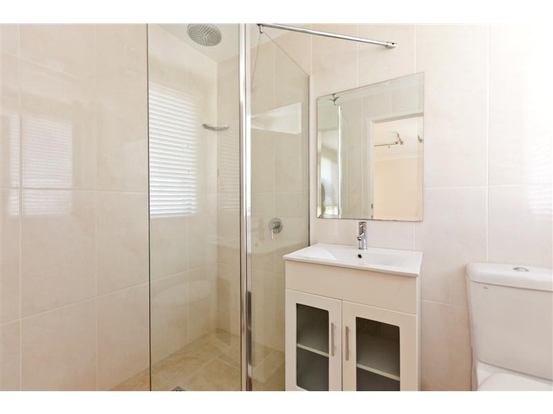 16 Shirley Street, Coochiemudlo Island QLD 4184