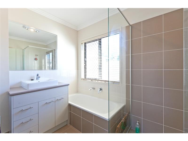 18B Thompson Street, Victoria Point QLD 4165