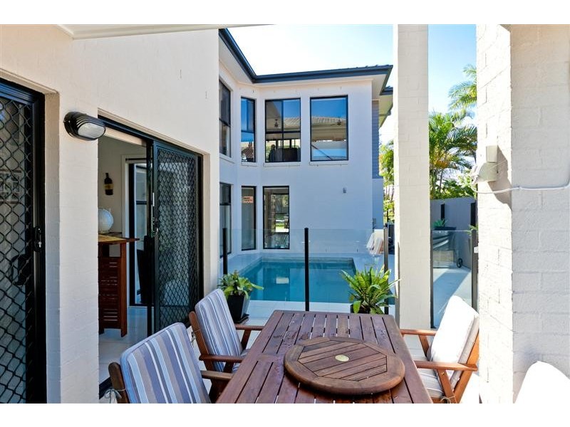 18B Thompson Street, Victoria Point QLD 4165