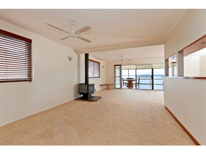 159 Esplanade, Redland Bay QLD 4165