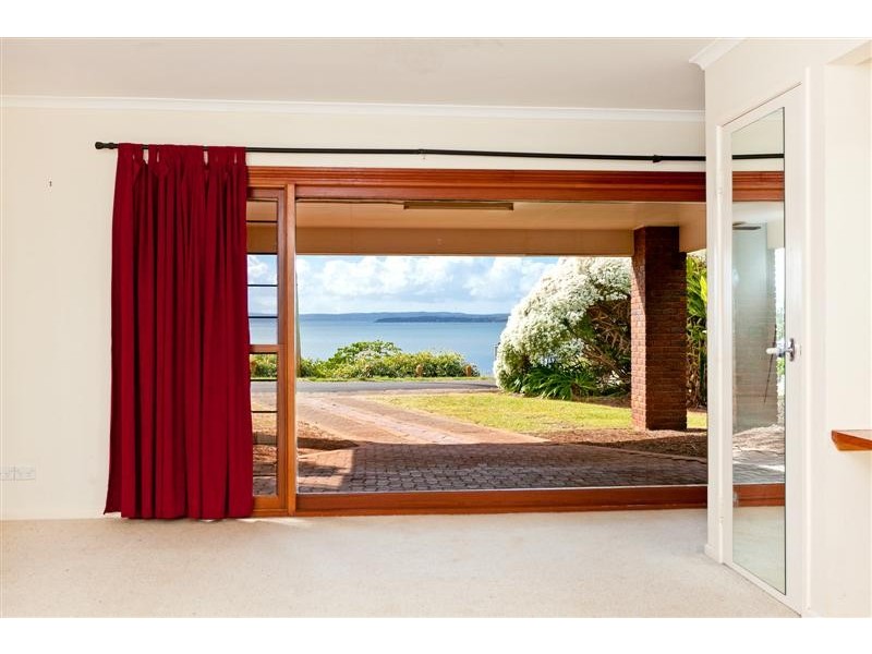 159 Esplanade, Redland Bay QLD 4165
