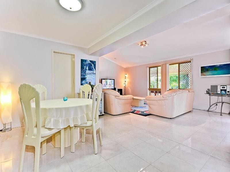 6 Balsa Court, Victoria Point QLD 4165