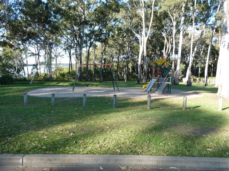 14 Seabrae Drive, Redland Bay QLD 4165