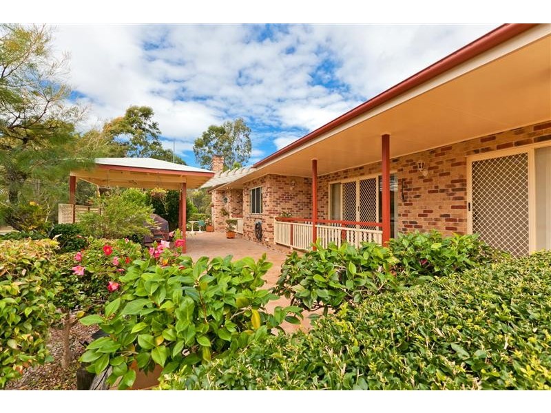 29 Robin Parade, Victoria Point QLD 4165