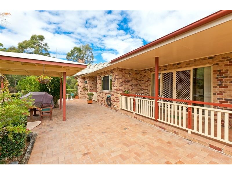 29 Robin Parade, Victoria Point QLD 4165