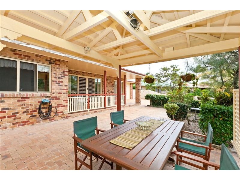 29 Robin Parade, Victoria Point QLD 4165