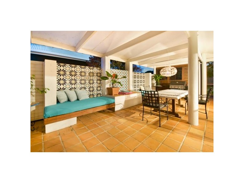 16 Oak Street, Ormiston QLD 4160