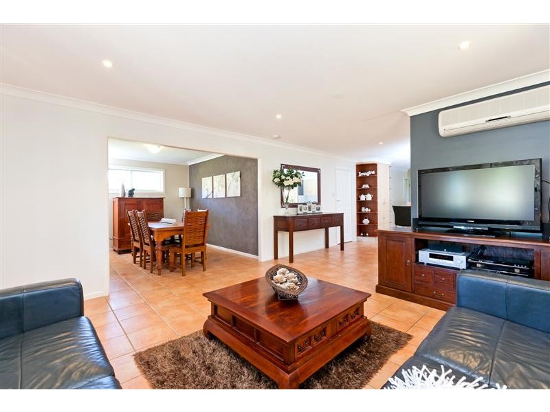 160 Colburn Avenue, Victoria Point QLD 4165