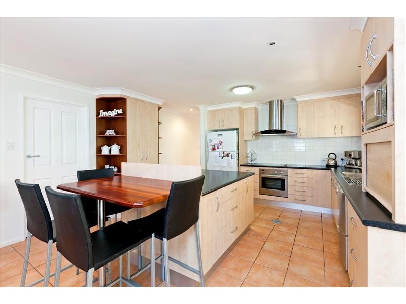 160 Colburn Avenue, Victoria Point QLD 4165