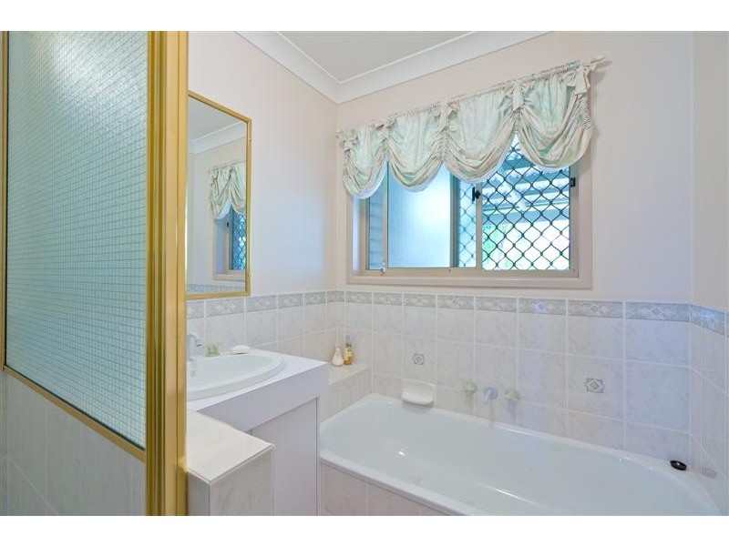 1 GUM NUT COURT, Victoria Point QLD 4165