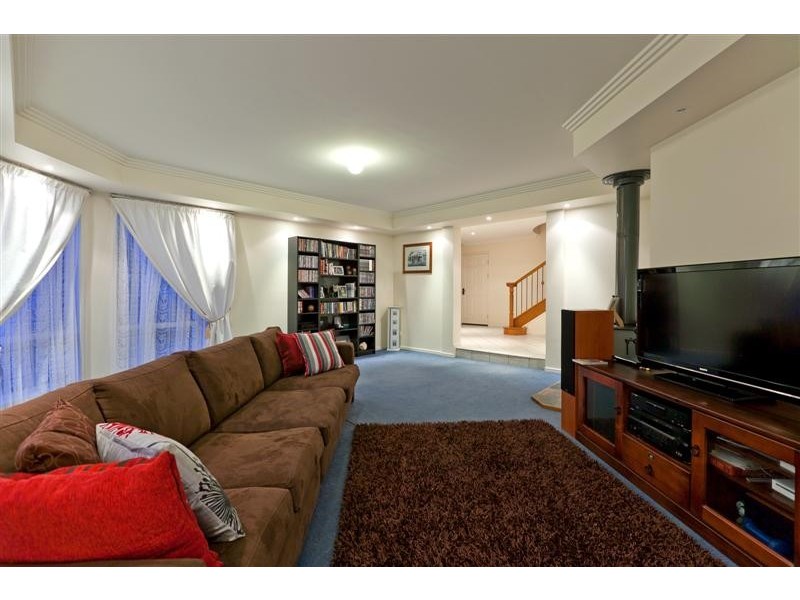 3 Horsley Place, Victoria Point QLD 4165