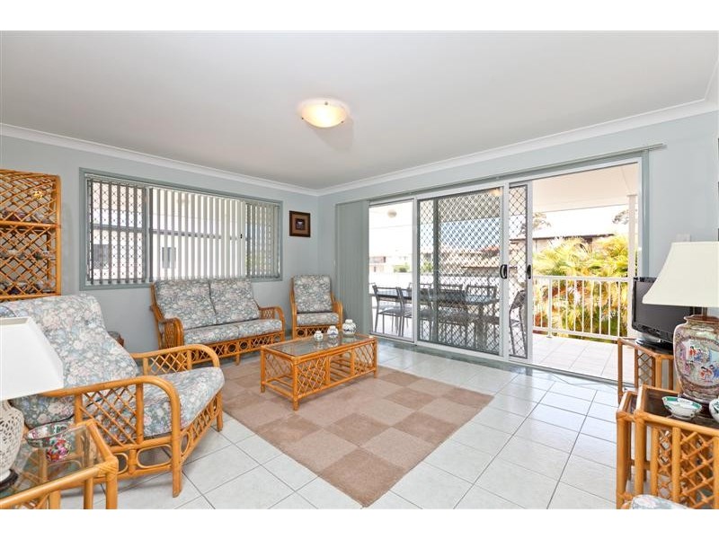 9 Newcomb Court, Redland Bay QLD 4165
