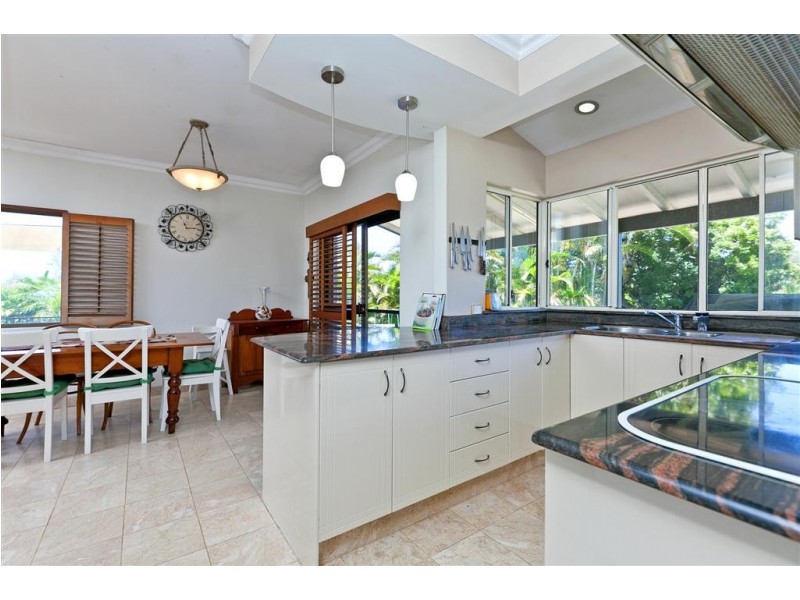 17 Azalea Street, Redland Bay QLD 4165