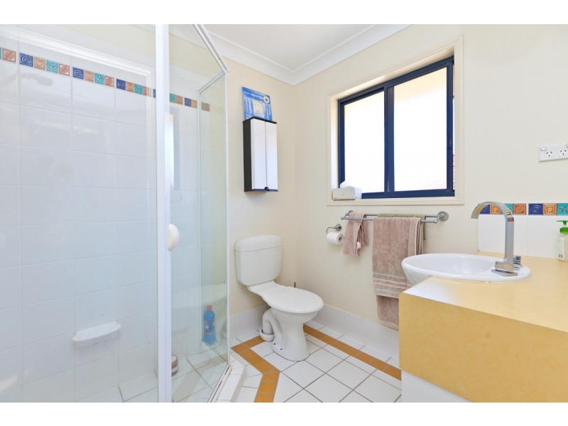 324 Bloomfield St, Cleveland QLD 4163