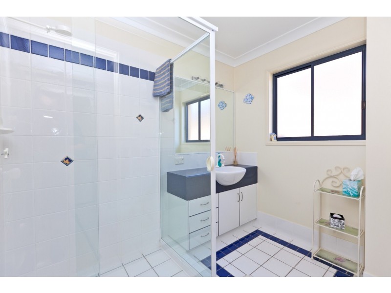324 Bloomfield St, Cleveland QLD 4163