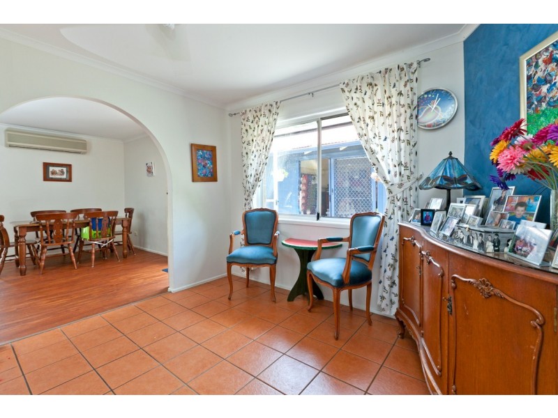 15 Waratah Avenue, Victoria Point QLD 4165