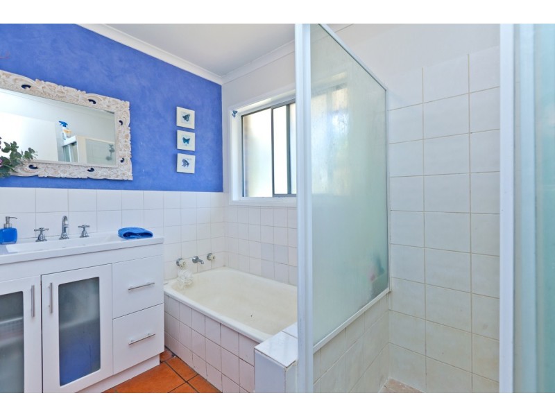 15 Waratah Avenue, Victoria Point QLD 4165