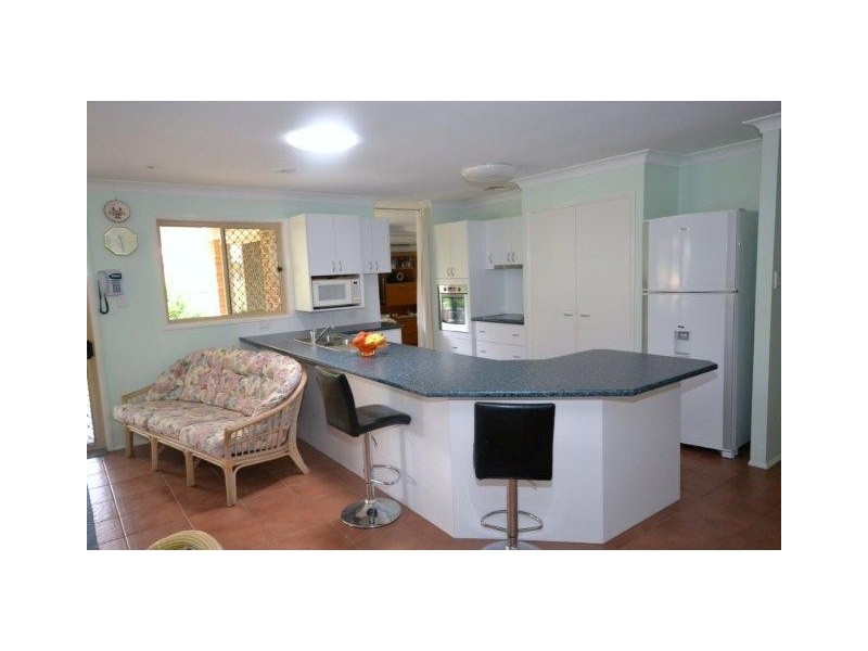 18 Schmidt Street, Victoria Point QLD 4165