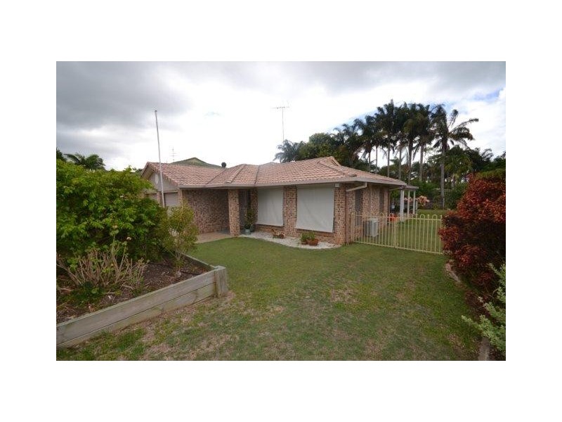 18 Schmidt Street, Victoria Point QLD 4165