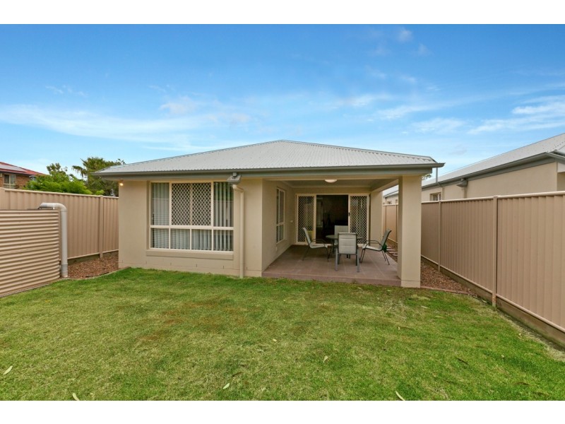 2/31 Haig Road, Birkdale QLD 4159