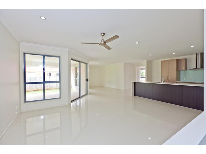 9 Illidge Road, Victoria Point QLD 4165