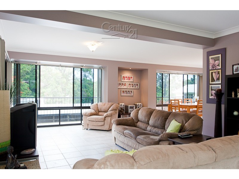 9 Helen Parade, Lamb Island QLD 4184