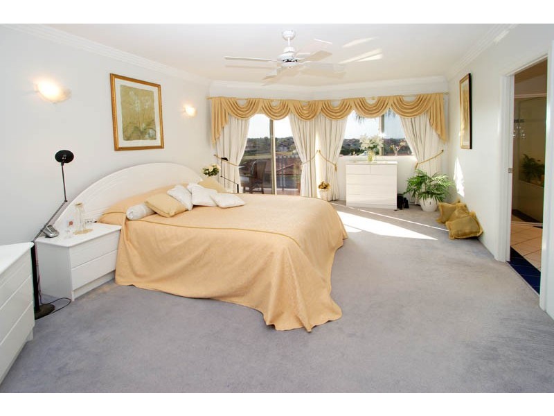 42/10 Esperance Court, Raby Bay QLD 4163