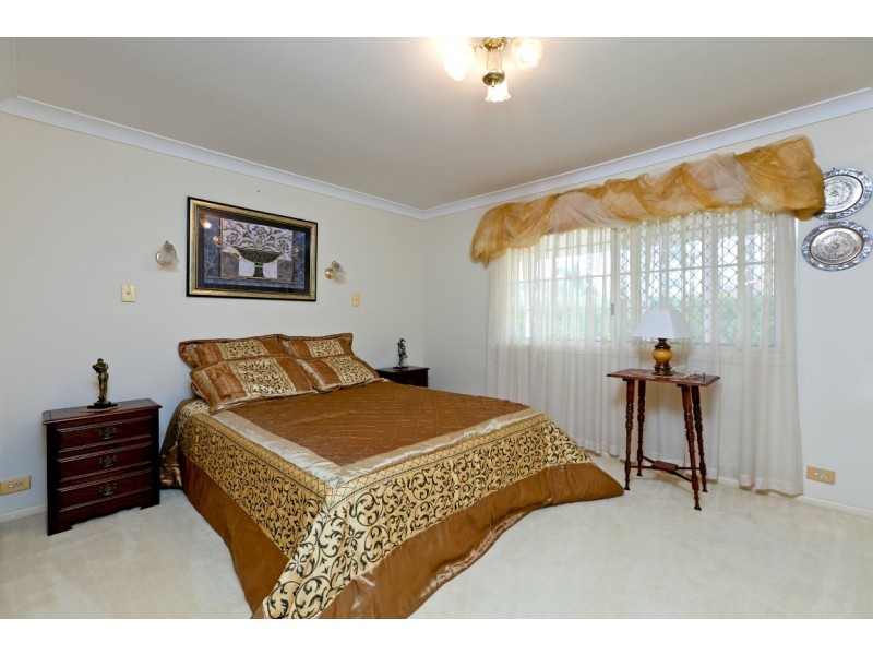 25 Seacrest Court, Raby Bay QLD 4163