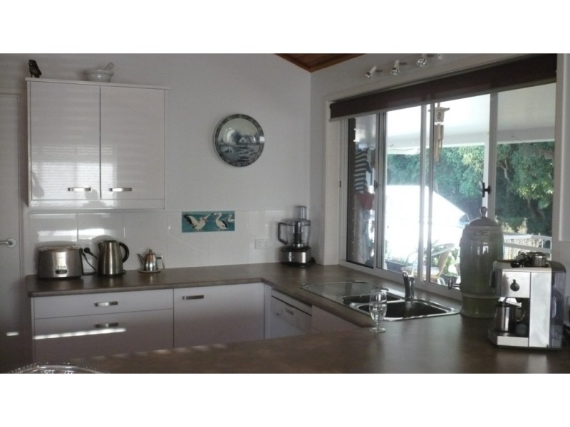 41 Wilson Esplanade, Victoria Point QLD 4165