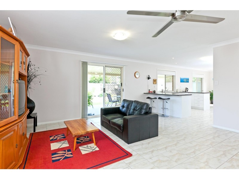 9 Parklands Court, Victoria Point QLD 4165