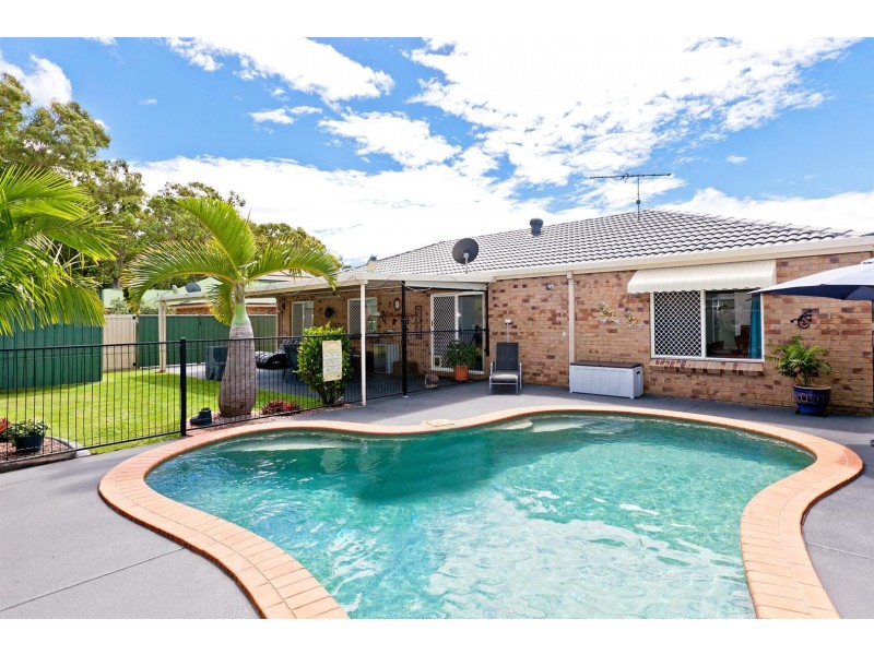 9 Parklands Court, Victoria Point QLD 4165