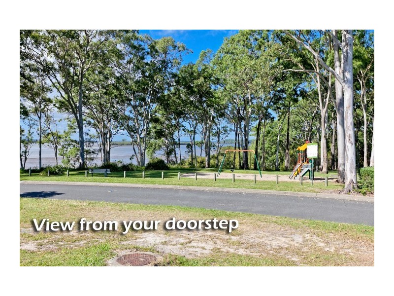 11 Sandy Cove Place, Redland Bay QLD 4165