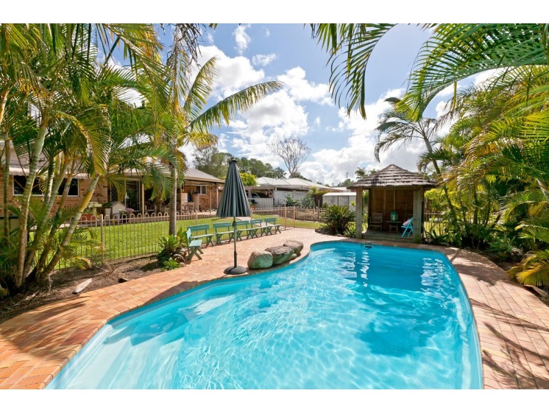 16 Clay Gully Road, Victoria Point QLD 4165