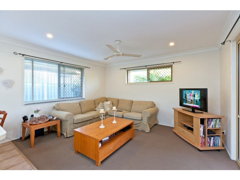 8 Turnberry Drive, Victoria Point QLD 4165